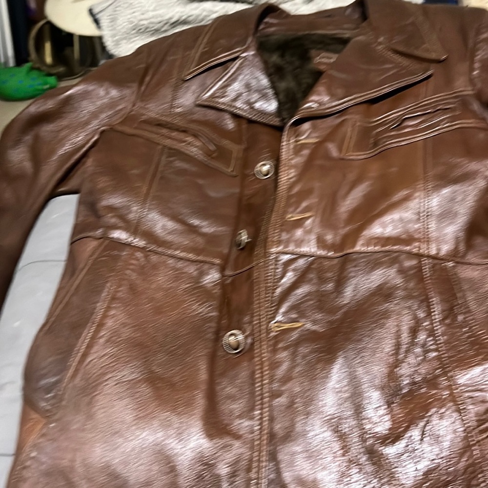 Vintage 70’s era big collar leather jacket with fur liner in excellent condition